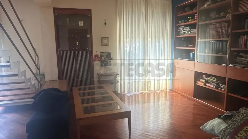 Elutuba - Spacious Apartment with Balconies in Catanzaro