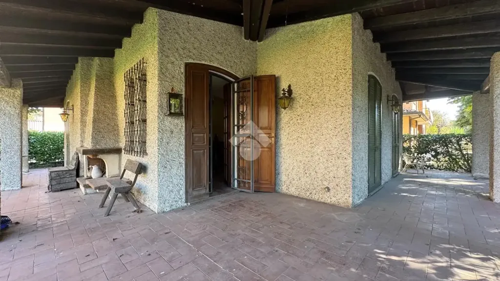 Terrass - Traditional Villa with Garden in Rubiera
