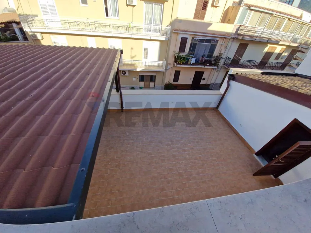 Terrasse - Fully Renovated Apartment with Terrace in Terrasini