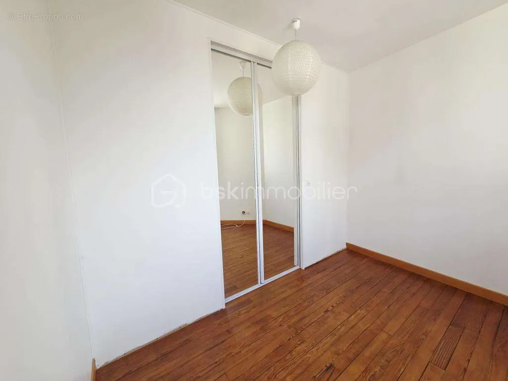 Pièces - Appartement 7 pièces à Salies-De-Bearn
