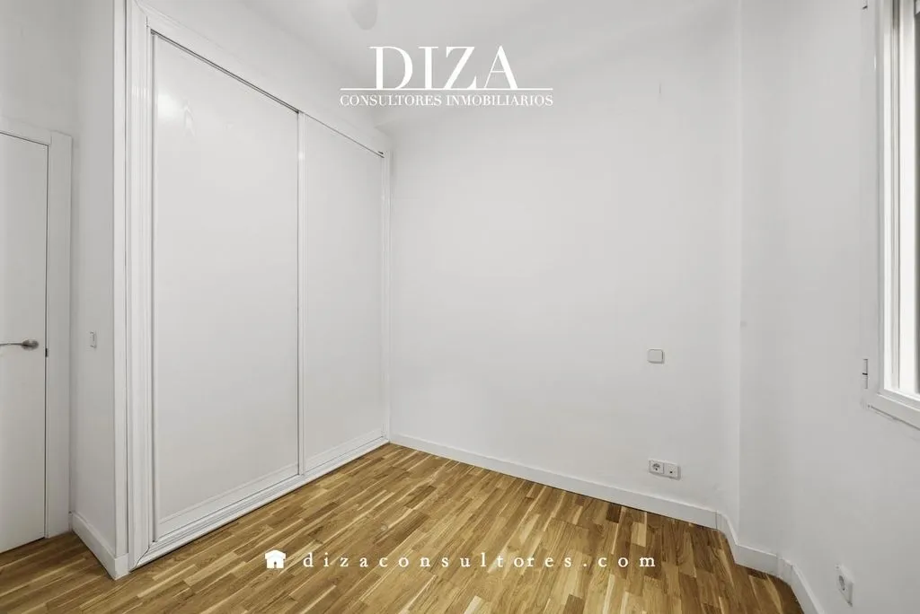 Bedrooms - Luxury Flat with West View in Ibiza, Madrid