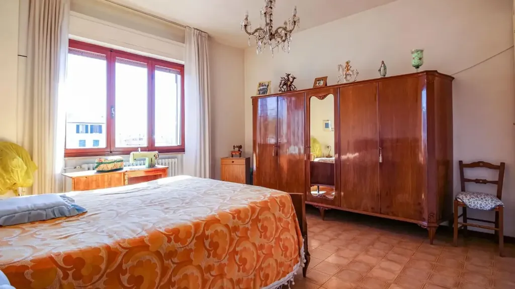 Bedrooms - Apartment with Balcony in Vecchiano Centre