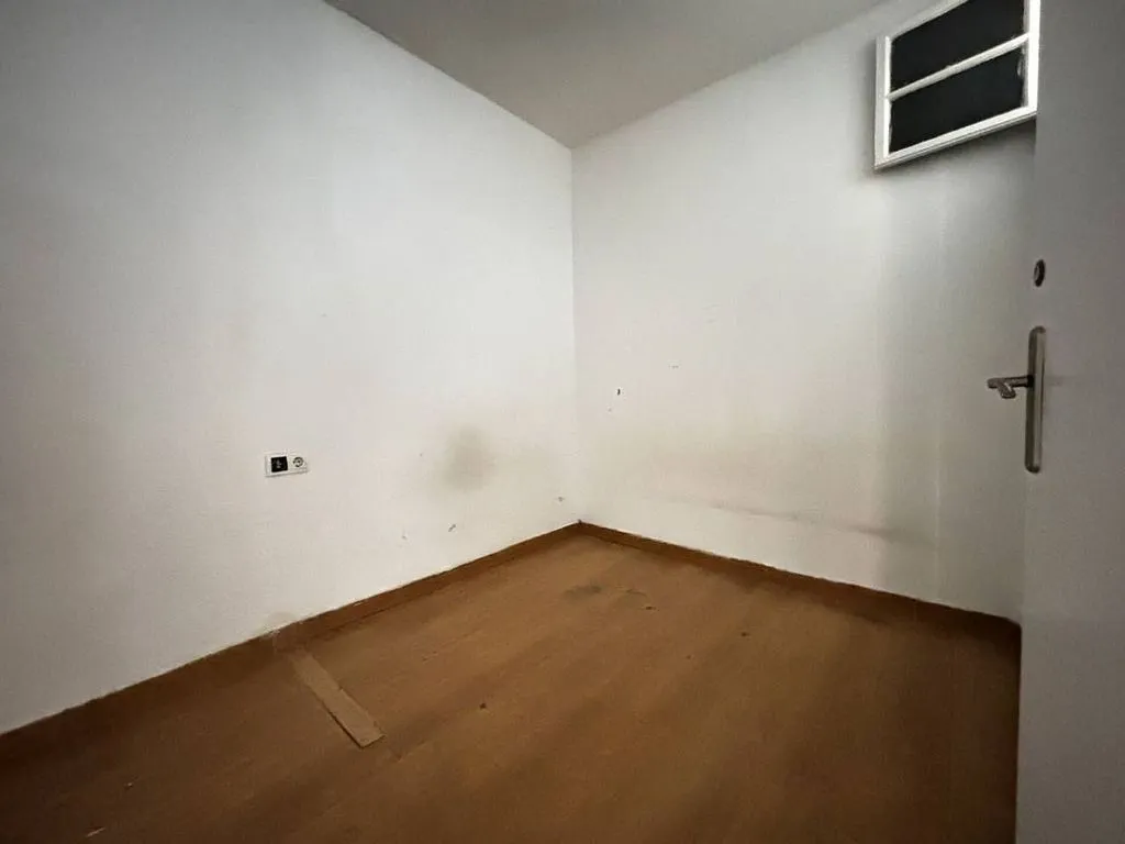 Pièces - Historic Apartment with Terrace in El Raval