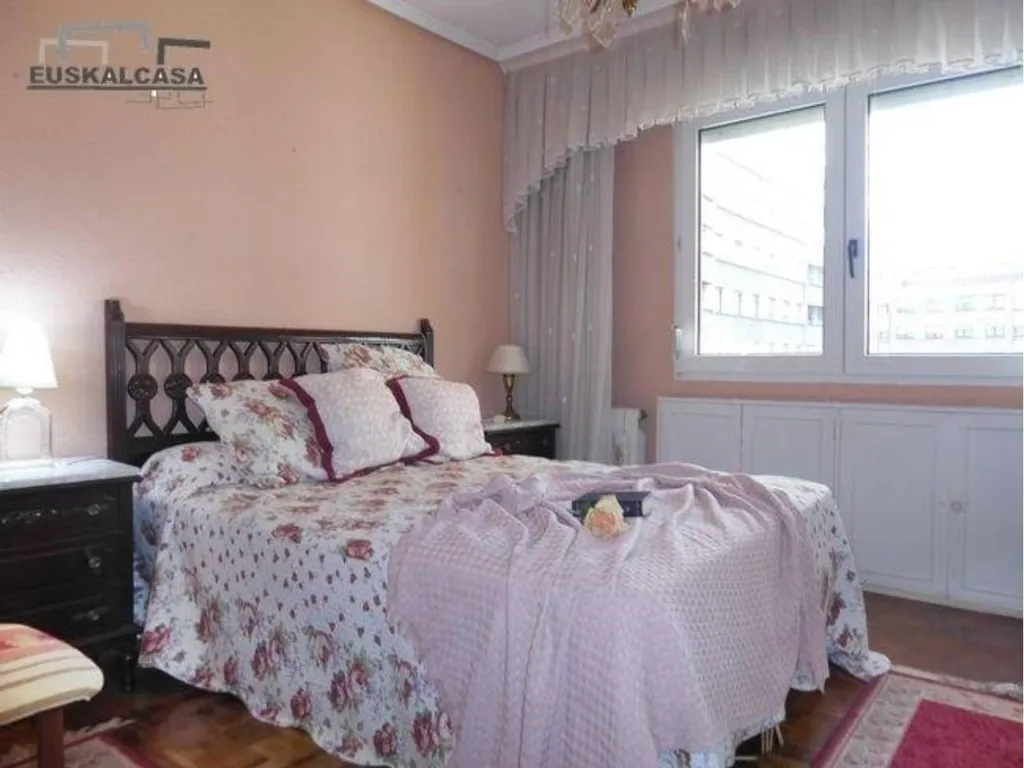 Chambres - Bright Apartment with Lift in Bilbao