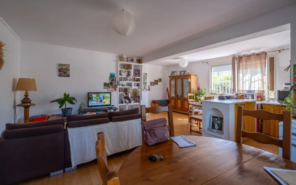 Elutuba - Two-Appartment House with Garden in Forcalquier