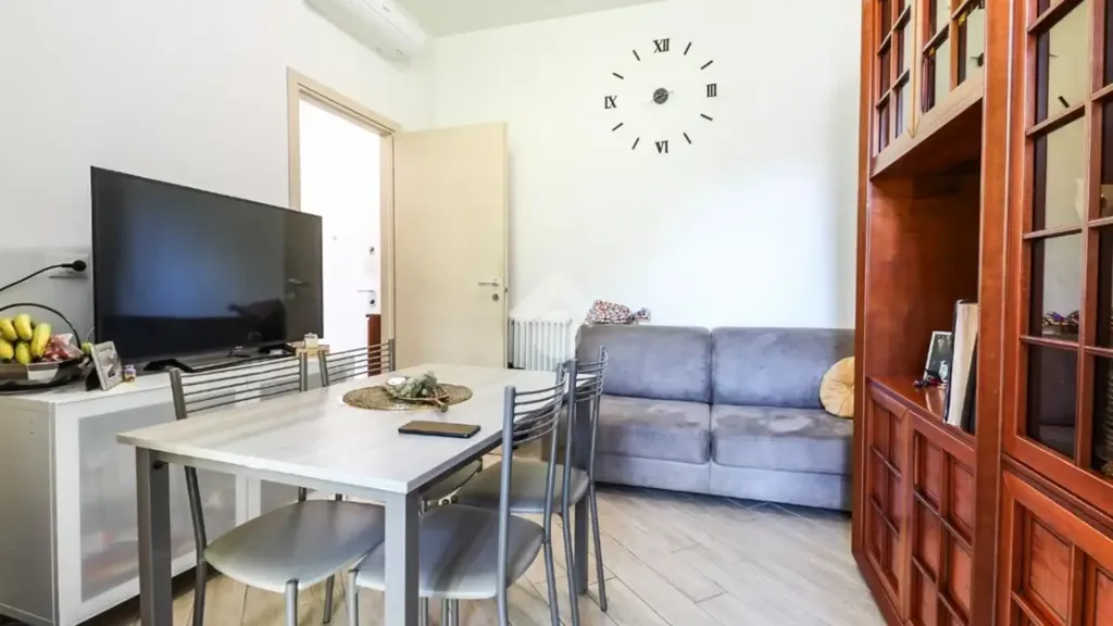 Elutuba - Armed Two-Bedroom Apartment in Castenaso Centre