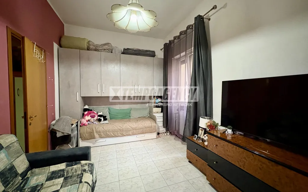 Magamistoad - Ground Floor Flat with Double Aspect in Pieve Emanuele Centre