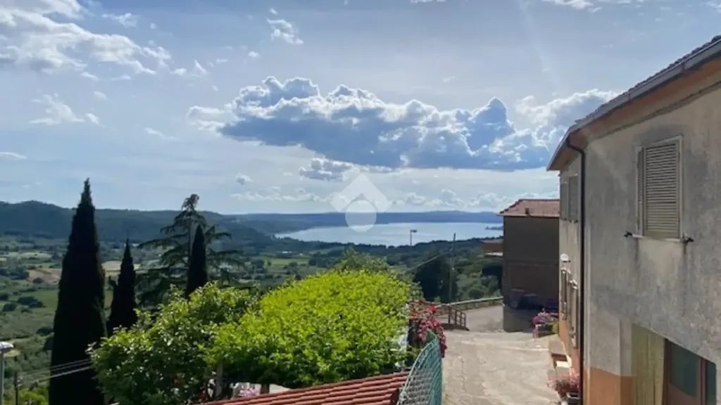 Terrass - Independent House with Lake View in Montefiascone