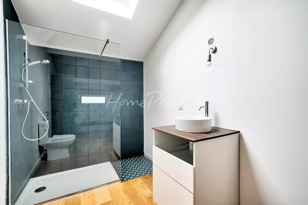Bathrooms - Loft Villa with Terrace in Parc des Côteaux d'Avron