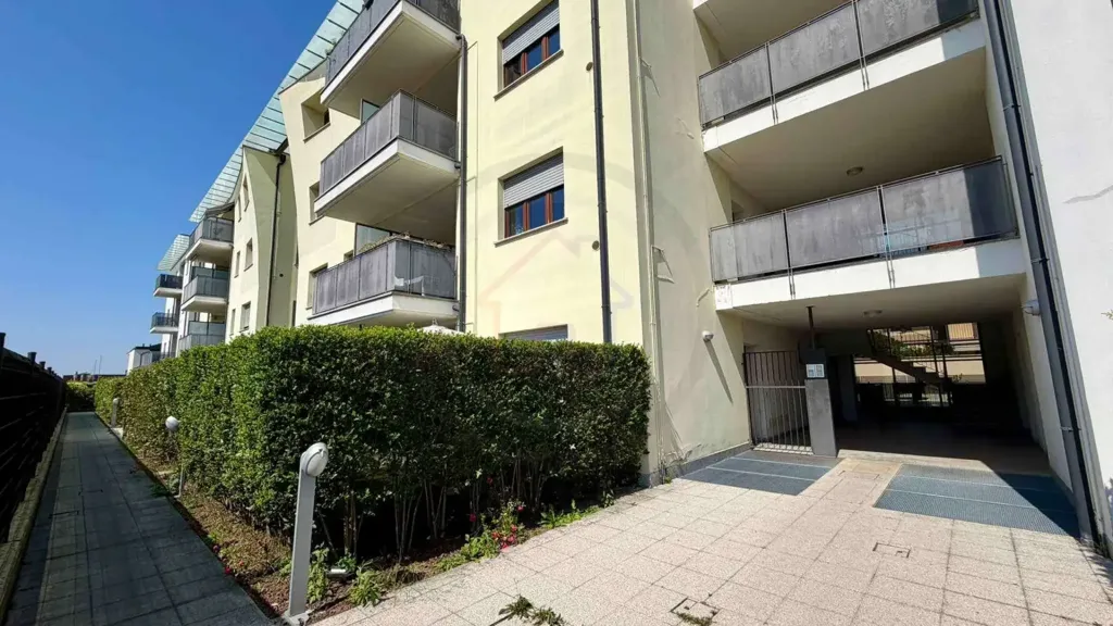 Välivaade - Luxury Triplex with Terraces in Mariano Comense