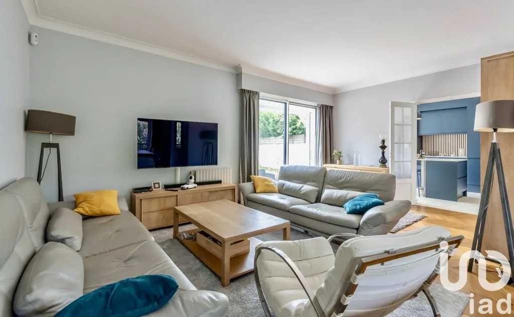 Séjour - Villa Luxueuse avec Jardin à Saint-Maur-des-Fossés