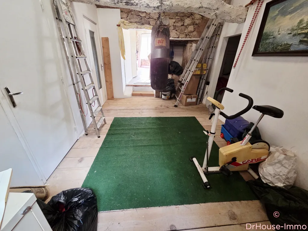 Toad - Spacious House with 5 Bedrooms in Chalon-sur-Saône