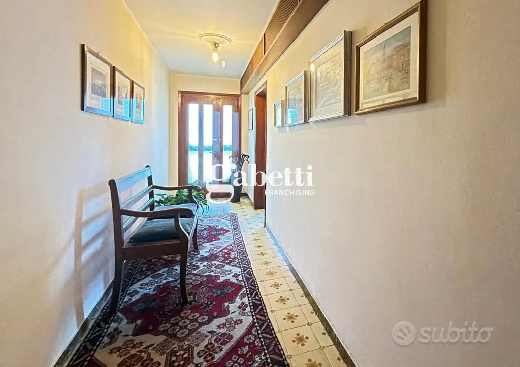 Entrée - Detached House with Garden in Agna Centre