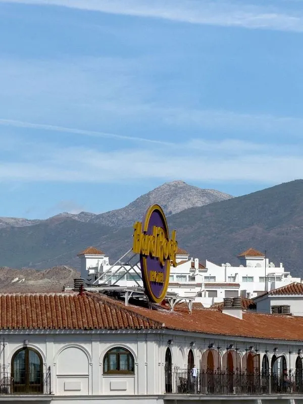 Penthouse with Pool in Casco Antiguo