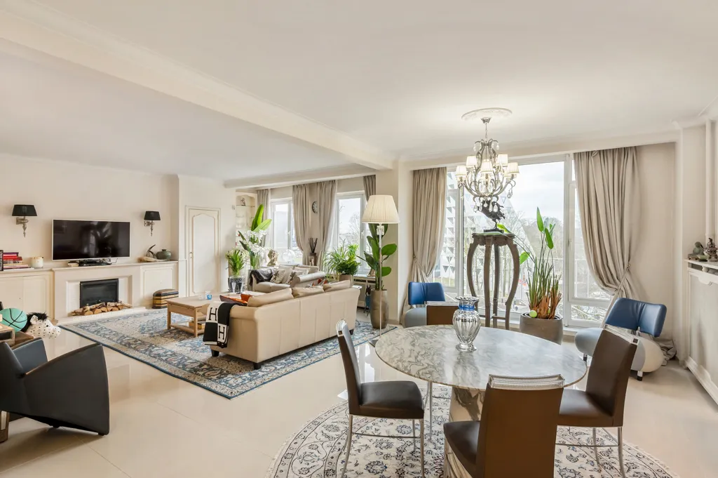Elutuba - Panoramic Apartment with Albertpark View in Antwerp