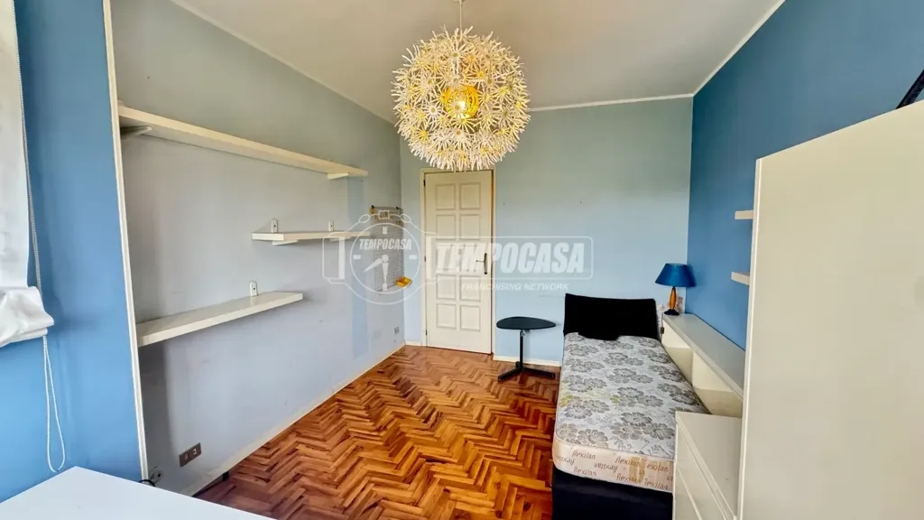 Appartement 5 pièces à IT