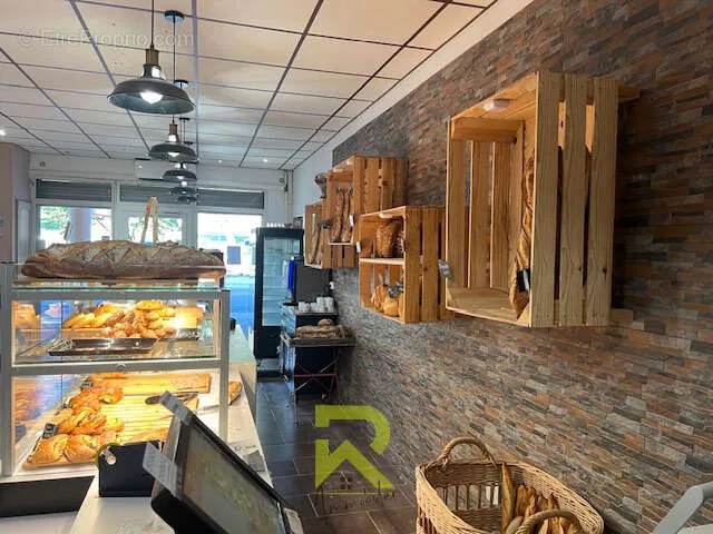 Toad - Bakery with Modernised Space in Florensac