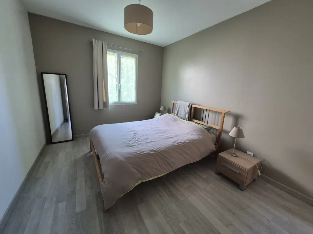 Bedrooms - Semi-detached Villa with Pool in Eyragues