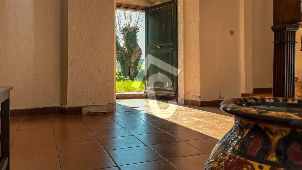 Esik - Rustic House with Private Garden in Jesi