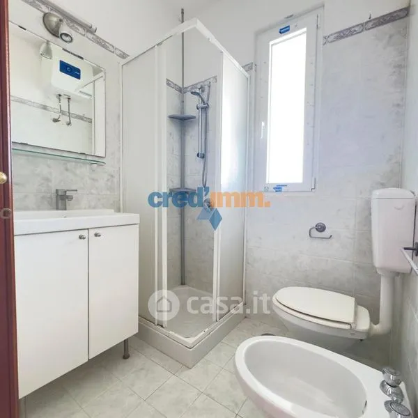 Salles de bain - Rear-Facing Attico with Terrace in Bisceglie