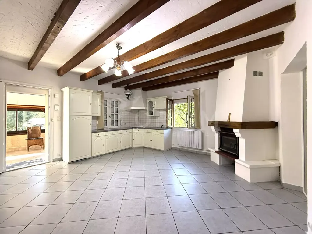 Cuisine - Maison de plain-pied avec véranda à Pouilly-sur-Loire