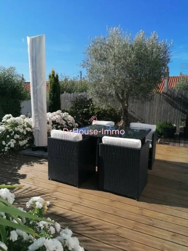 Terrasse - Maison avec Piscine et Jardin à Pornic