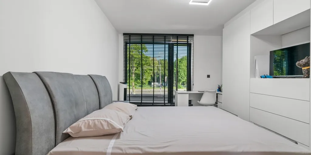 Chambres - Maison Moderne avec Espace de Travail à Genk