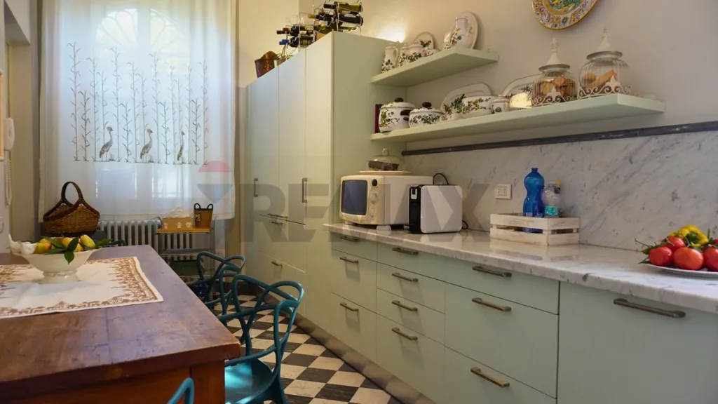 Cuisine - Historic Villa with Panoramic Terrace in Lastra a Signa