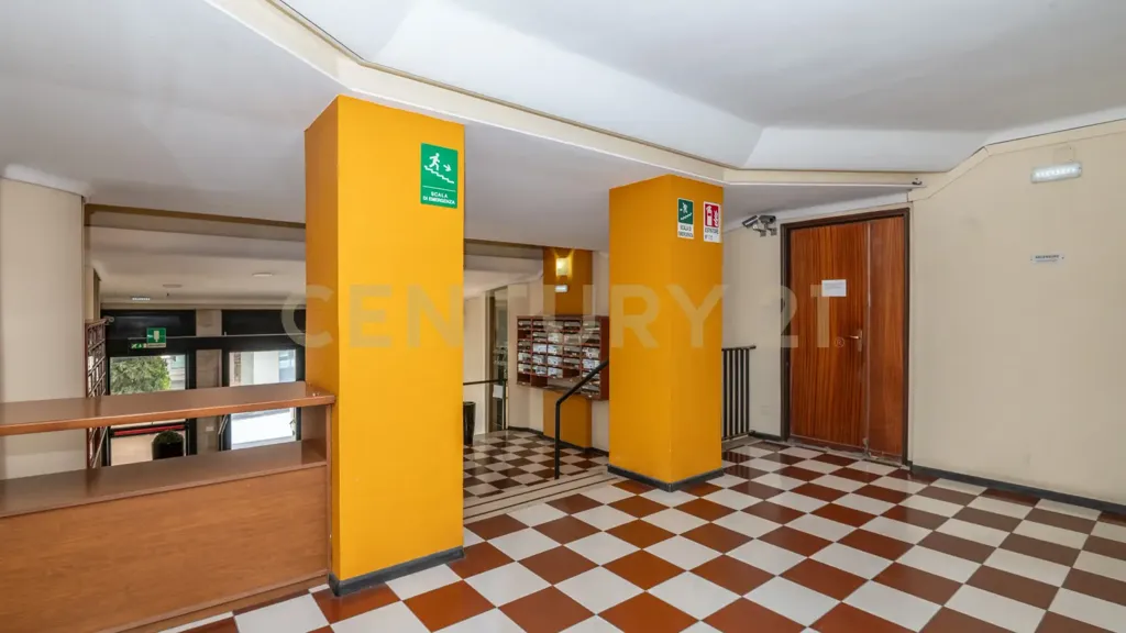 hallway_entrance