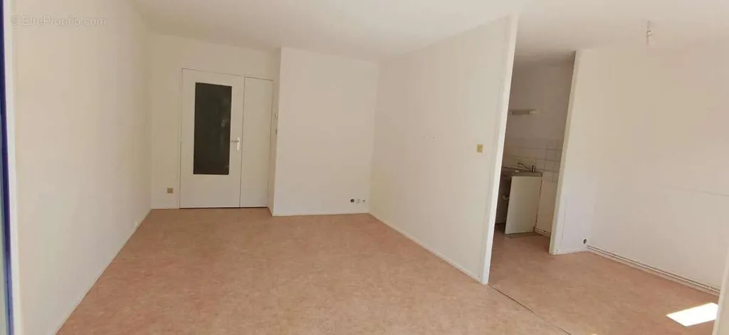 Stanze - Traversant Apartment with Balcony in Nancy
