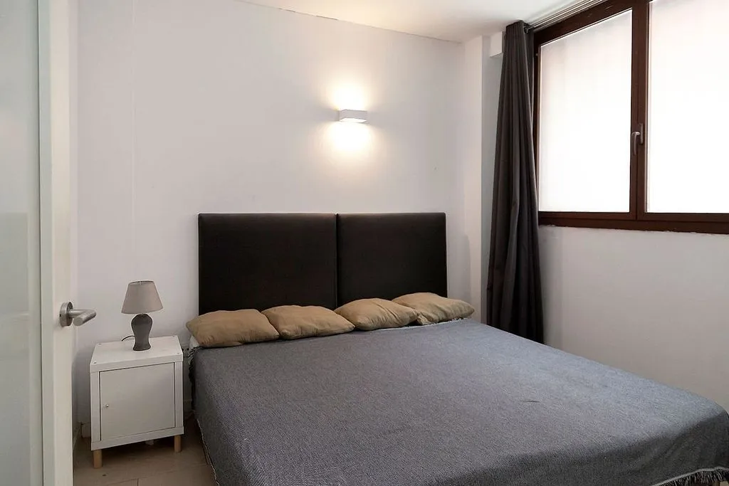 Bedrooms - Duplex with Terrace in La Salut, Barcelona