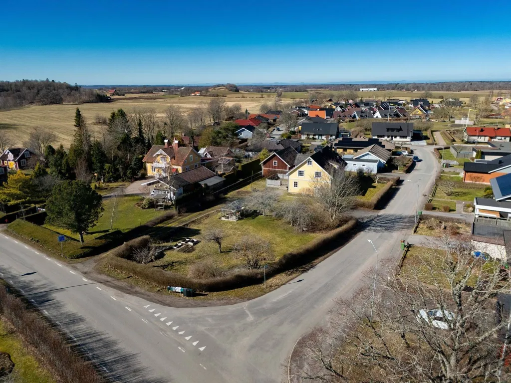 Õhuvaade - Family Villa with Workshop in Varnhem