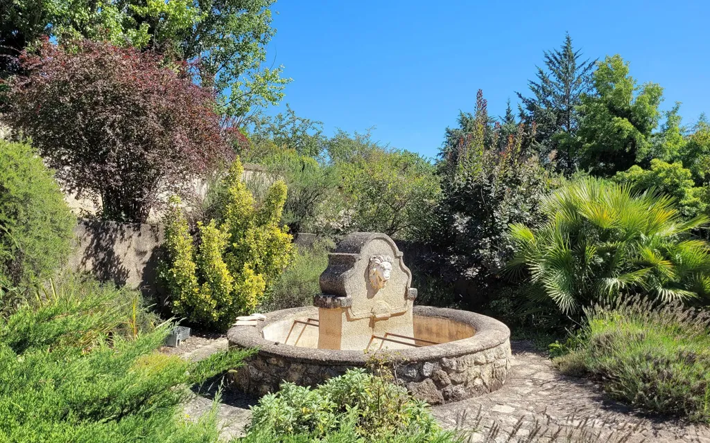 Garden - Renaissance House with Pool in Manosque