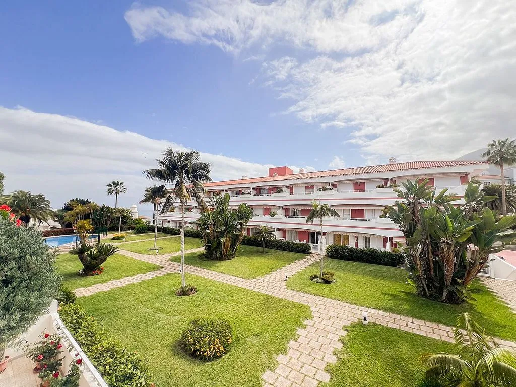Garden - Apartment with Pool and Terrace in Botanical Zone