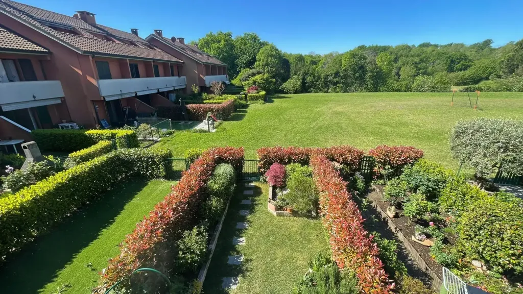 Giardino - Semi-detached Villa with Private Garden in San Fermo