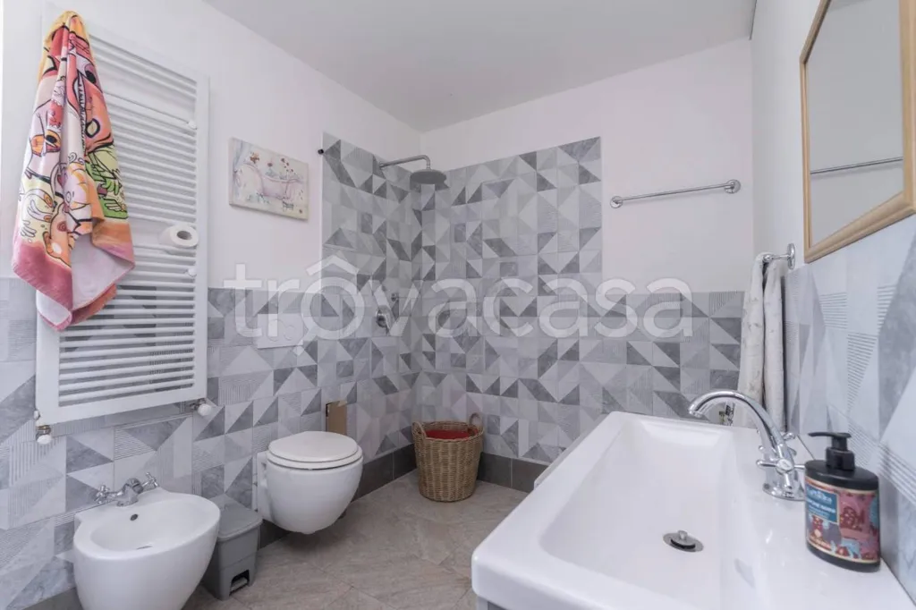 Salles de bain - Villa with Pools and Garden in Mazzè