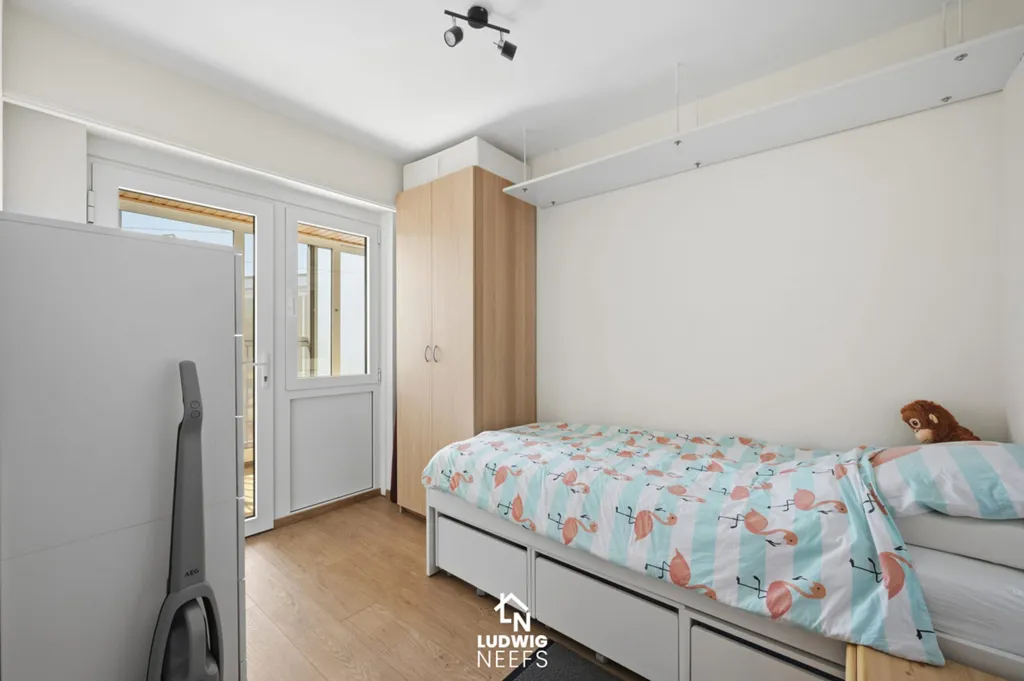 Magamistoad - 2-Bedroom Apartment with Terrace in Duffel