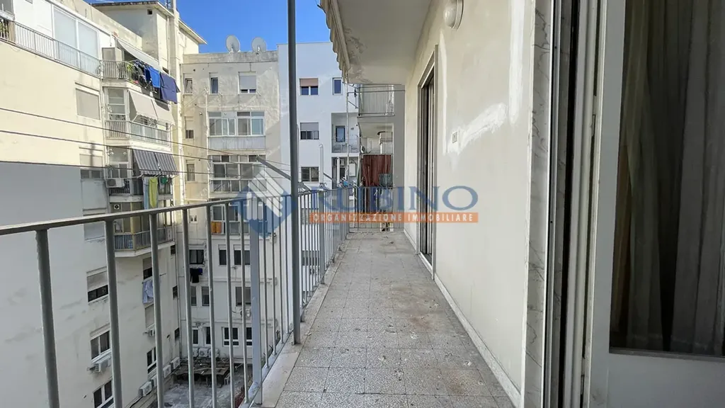 Rõdu - Apartment with Balcony in Bari's Murat Zone