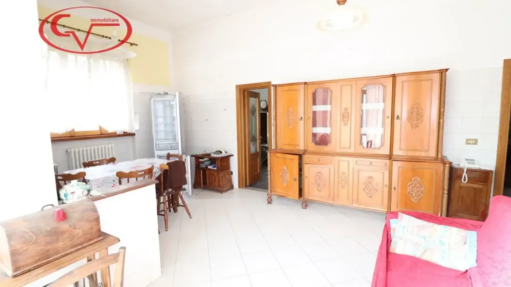 Salle à manger - Trifamiliare Villa with Garden in Montevarchi