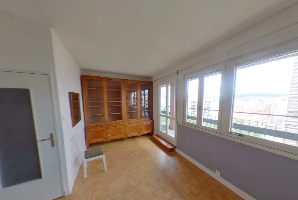Séjour - Appartement T3 avec Balcon à Lyon