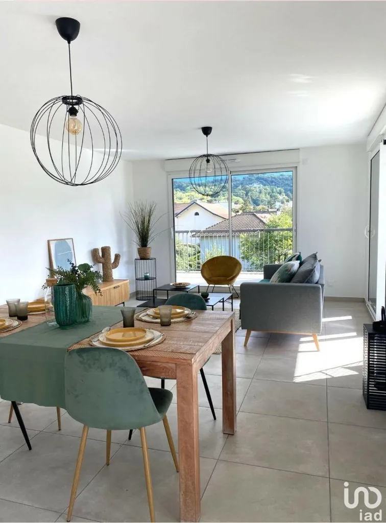 Salle à manger - Appartement T1 avec Balcon à Eybens