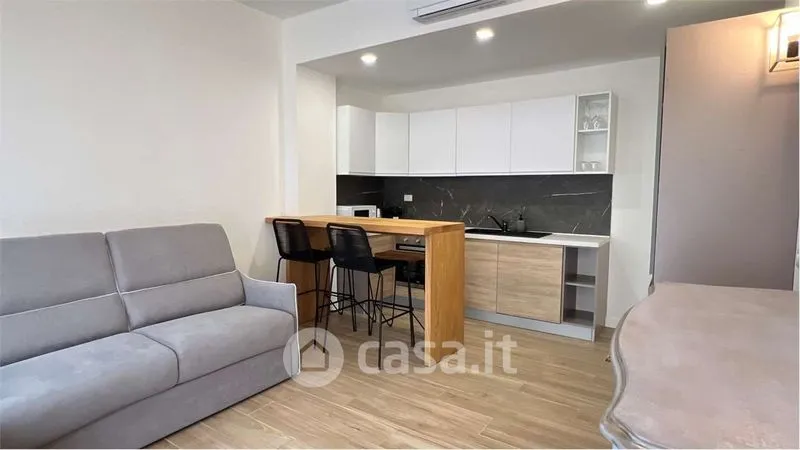 Elutuba - Modern Flat with Balcony in Como