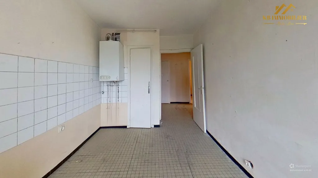 Entrée - Appartement 5 Pièces avec Terrasse à Privas