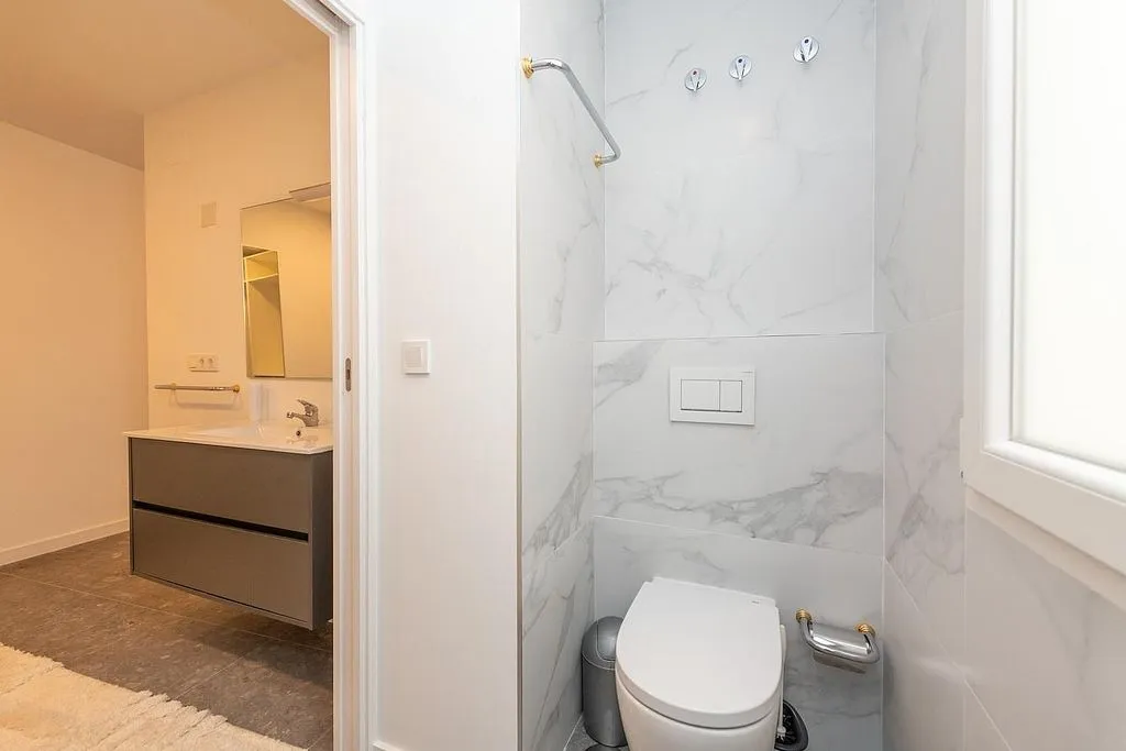 Vannitoad - Contemporary Flat with South View in Ensanche