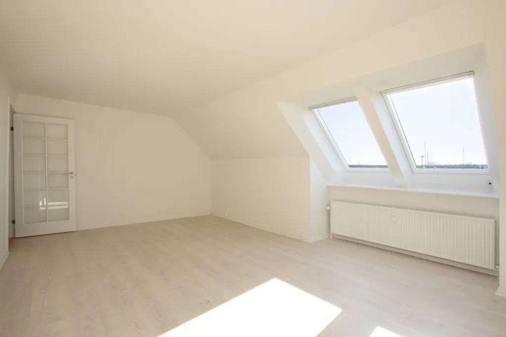 Pièces - Four-Room Apartment in Horsens