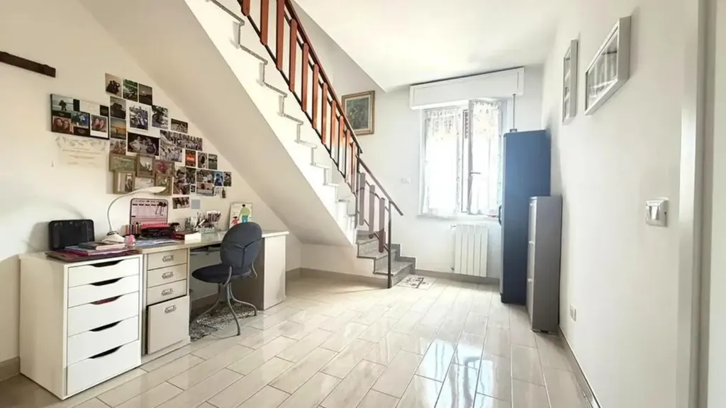 Bureau - Rustic House with Garden in Sergnano