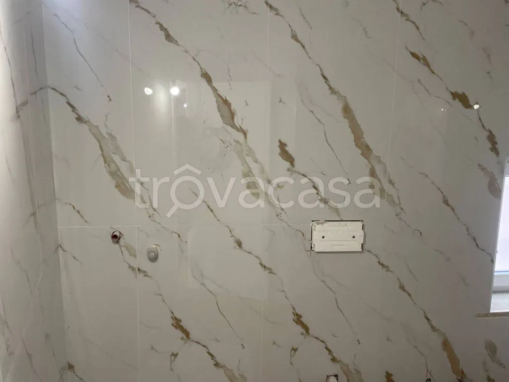 Salles de bain - Modern Villa with Balcony in Aversa