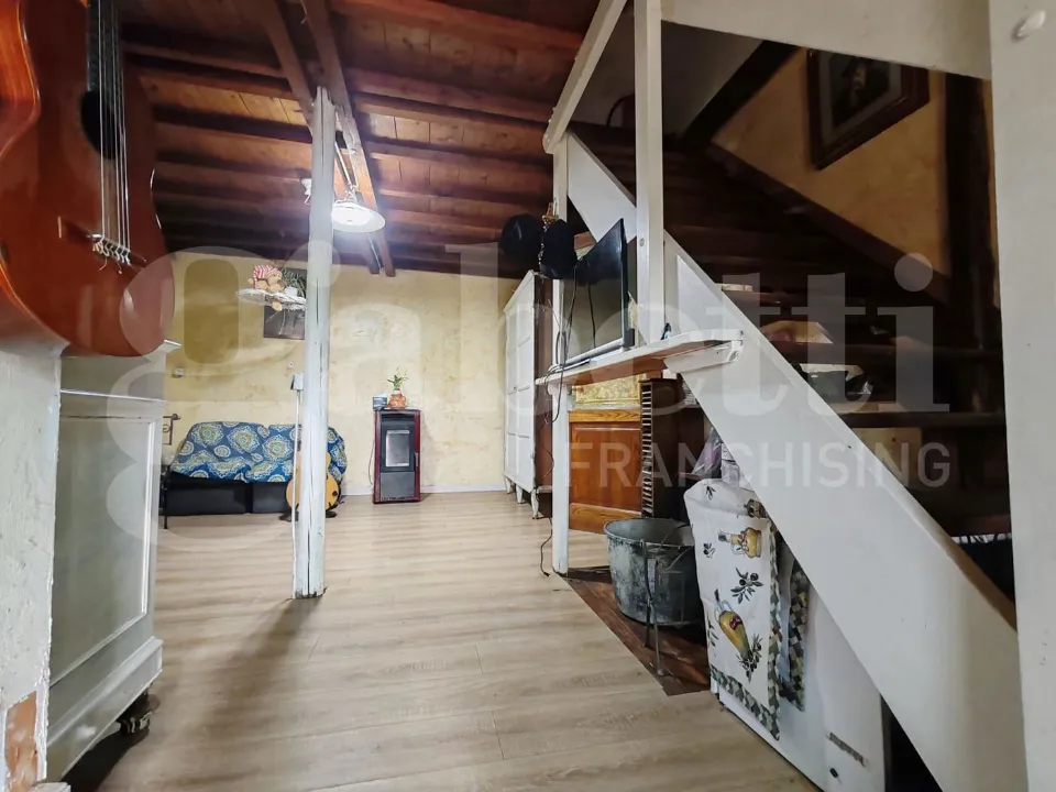 Toad - Rustic House with Garden in Collesalvetti