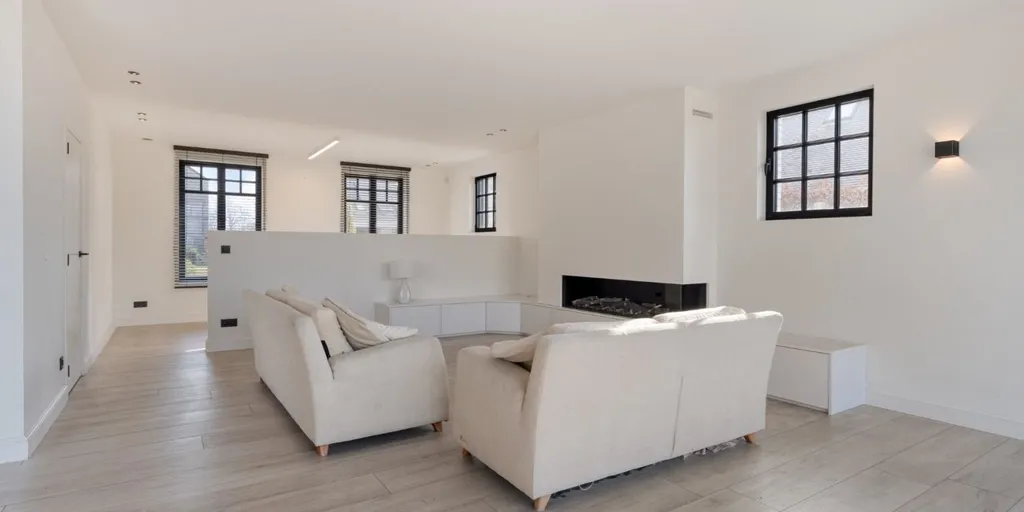 Séjour - Villa Récemment Construite avec Terrasse à Westerlo