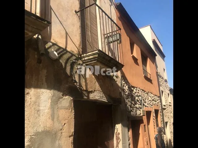 Terraced House with North-East View in Barberà de la Conca